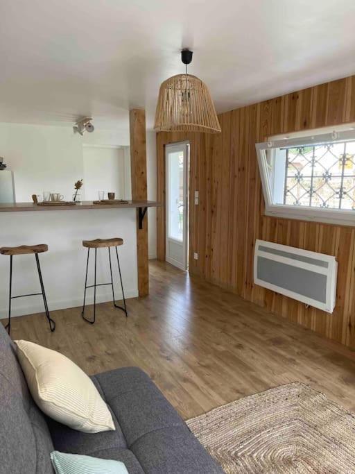 Maisonnette Avec Jardin A Ares Villa ภายนอก รูปภาพ